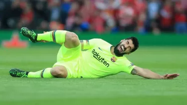 Luis Su&amp;aacute;rez arrastra desde hace meses molestias en la rodilla derecha. | Foto: EFE