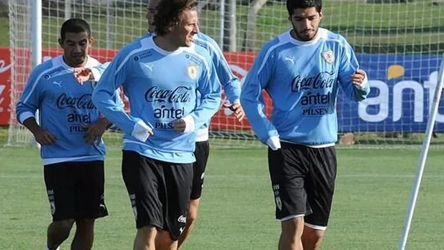 Luis Suárez volvió a entrenarse y llegaría a debut de Uruguay