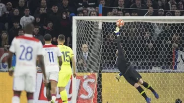 El primer tiempo del Lyon-Barcelona termin&amp;oacute; sin goles. | Foto: AFP