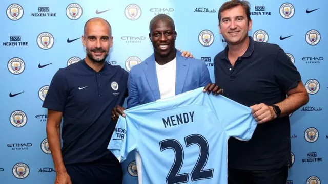 Manchester City anunció el fichaje del defensa Benjamin Mendy