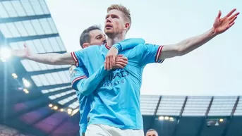 Manchester City venció 4-1 al Arsenal y se le acercó a dos puntos