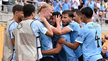 Manchester City goleó 5-2 a Juventus y clasificó a octavos como líder del grupo