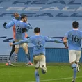 Manchester City venció 2-0 al Aston Villa y tomó momentáneamente la punta de la Premier League