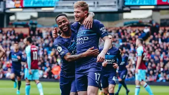 Manchester City venció 2-0 al Burnley y recuperó el liderato de la Premier League