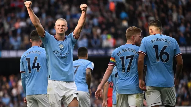 Manchester City venció 3-1 al Brighton con doblete de Haaland y golazo de De Bruyne