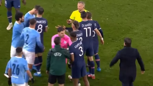 Manchester City vs. PSG: Expulsión a Ángel Di María generó tumulto y empujones