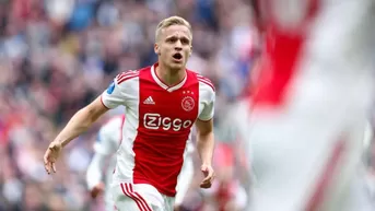 Manchester United hace una oferta por Van de Beek, según prensa holandesa