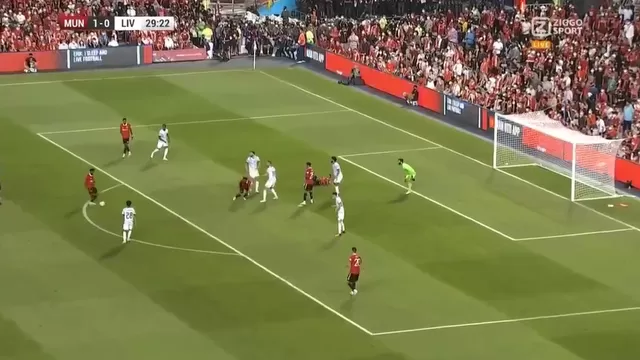Fred puso el segundo del United a los 30&#39;. | Video: Ziggo Sport