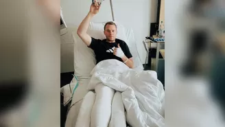 Neuer publicó una foto desde el hospital. | Foto: Instagram