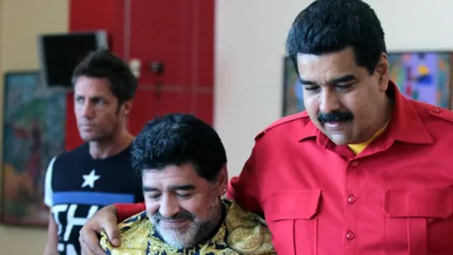 Maradona junto a Maduro.