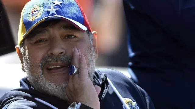 Maradona felicitó a Evo Morales por su &quot;reelección&quot; en Bolivia