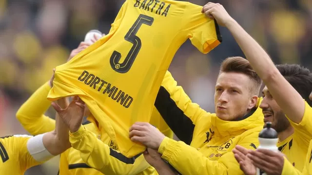 Borussia Dortmund: jugadores le dedicaron victoria a Marc Bartra-foto-7