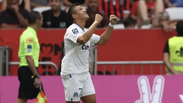 Marsella goleó 3-0 en Niza gracias a doblete de Alexis Sánchez