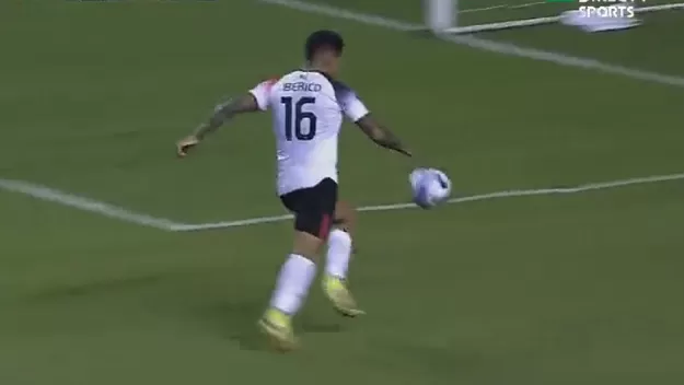 Melgar vs. Cali: Luis Iberico volvió a fallar una clara ocasión de gol y la mandó al paolo
