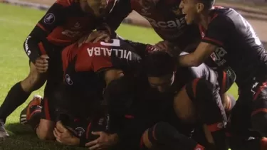 Melgar venció 2-0 a Caracas y quedó a un paso de la fase de grupos de Libertadores