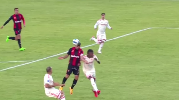 Melgar vs. Inter de Porto Alegre: Bernardo Cuesta tuvo el 1-0 y el arquero rival evitó el gol