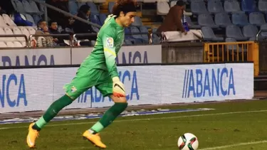 Ochoa y sus mejores atajadas en su debut con el Málaga por la Copa del Rey