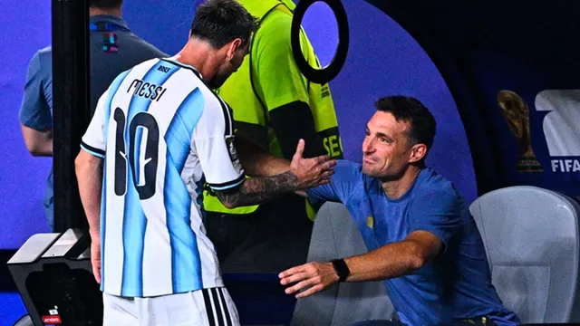 ¿Lionel Messi discutió con Scaloni luego de la final del Mundial 2026? / Foto: Getty Images / Video: TNT Sports Argentina
