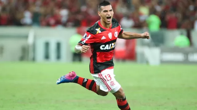Miguel Trauco jugaría junto a Raúl Rudíaz en la MLS. | Foto: Flamengo