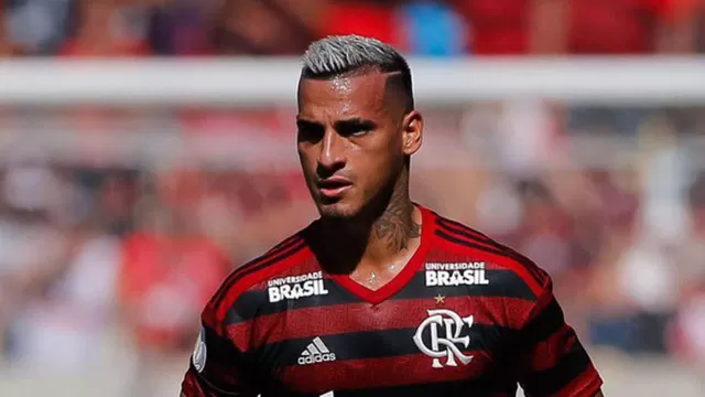 Miguel Trauco tiene contrato con Flamengo por todo el 2019. | Foto: AFP