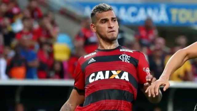 Miguel Trauco fue inscrito por Flamengo para la Copa Libertadores 2019 | Foto: Flamengo.