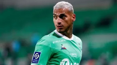 Saint-Étienne fue apabullado 5-0 ante Rennes en la liga francesa. | Foto: Twitter