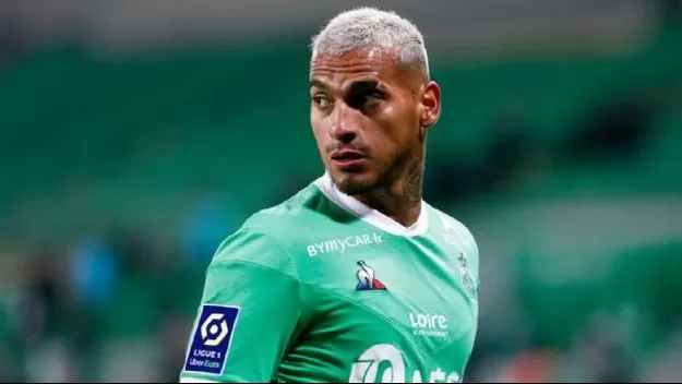 Miguel Trauco se quedó sin técnico: Saint-Étienne destituyó a Claude Puel