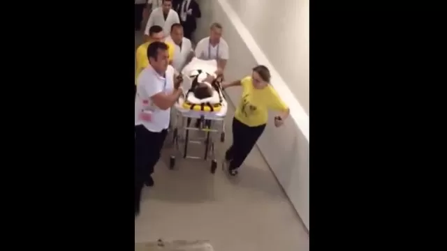Mira las dramáticas imágenes de la llegada de Neymar a hospital