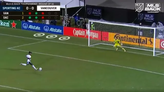Yordy Reyna ingresó en el minuto 72 por In-Beom Hwang. | Video: MLS