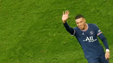 Mbappé anotó el tanto de la victoria en los últimos segundos del partido en el Parque de los Príncipes. | Foto: AFP.