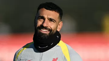 Mohamed Salah renueva con el Liverpool y cumplirá una década de 'Red'