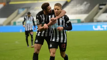 El paraguayo Almirón y Gayle le dieron el triunfo a las Urracas. | Foto: Newcastle