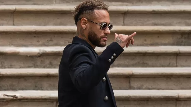 Fiscalía española retira acusaciones contra Neymar por fichaje al Barcelona