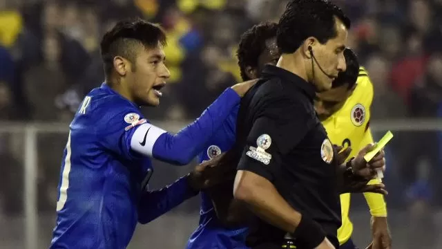 Neymar negó haber insultado al árbitro Osses del Brasil vs. Colombia