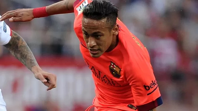 Neymar y una genialidad de crack: autopase con huacha y de primera