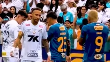 Neymar y el picante cruce con 'Gabigol' en el Santos vs Cruzeiro