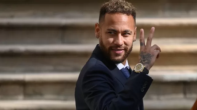 Neymar y su padre niegan en juicio irregularidades por traspaso al Barcelona