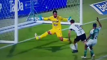 Noche para el olvido de Gallese, Noriega titular y López en semis