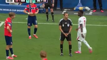 ¡¿Qué hiciste, Haaland?! El empujón que terminó por anular un gol de Noruega ante Inglaterra