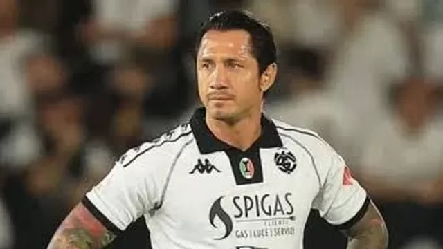 El delantero peruano se recupera de su lesión y podría reaparecer con el equipo de la Serie B italiana. | AD