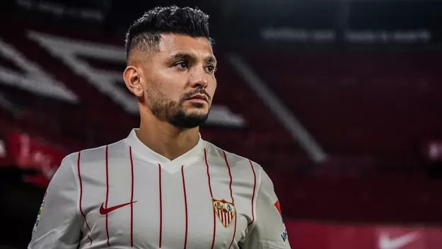 ¡OFICIAL! Jesús Tecatito Corona es nuevo jugador del Sevilla