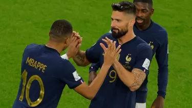 Giroud abrió el triunfo de Francia sobre Polonia. | Foto: AFP/Video: Latina-DSports