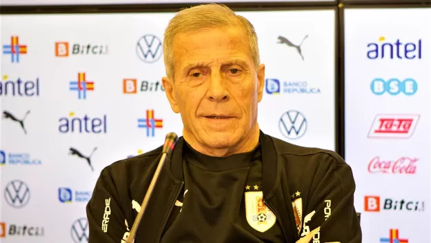 Óscar Tabárez fue ratificado como entrenador de Uruguay