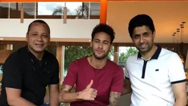 Neymar junto a su padre y el presidente del PSG. | Foto: Twitter