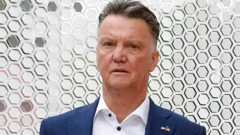 Países Bajos le ofrece a Van Gaal ser seleccionador tras fracaso en Eurocopa