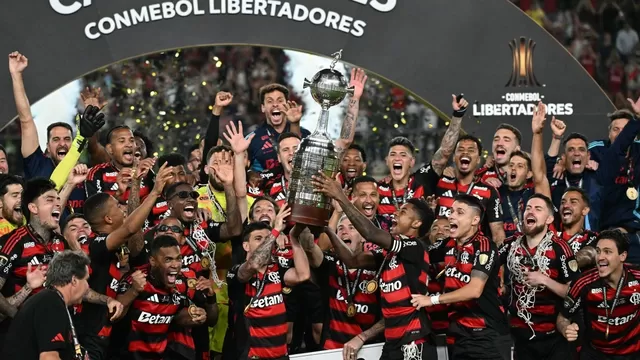 El 'Mengao' venció 1-0 al Palmeiras en el Monumental 'U' y se consagró campeón de la Libertadores / AFP - ESPN