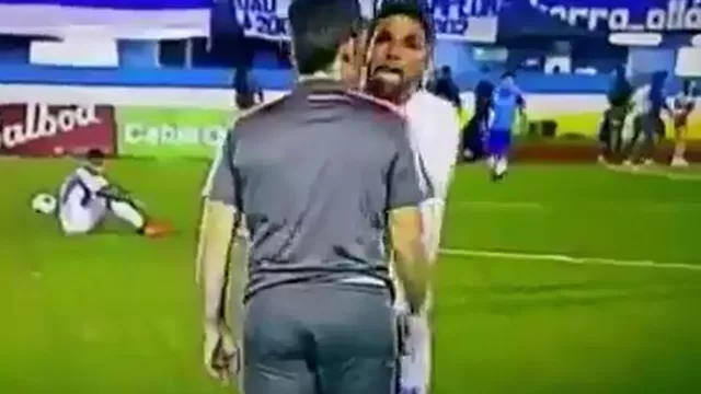 Panamá: Manuel 'Cholo' Torres del Plaza Amador agredió a su entrenador