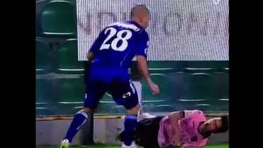 Paolo Cannavaro y una brutal patada al argentino Paulo Dybala Paolo Cannavaro y una brutal patada al argentino Paulo Dybala