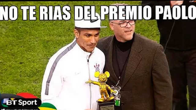 Paolo Guerrero recibió trofeo de Mickey Mouse y estos son los memes-foto-1