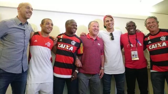 Paolo Guerrero conoció al ídolo del 'Mengao'. (Facebook Zico)-foto-2